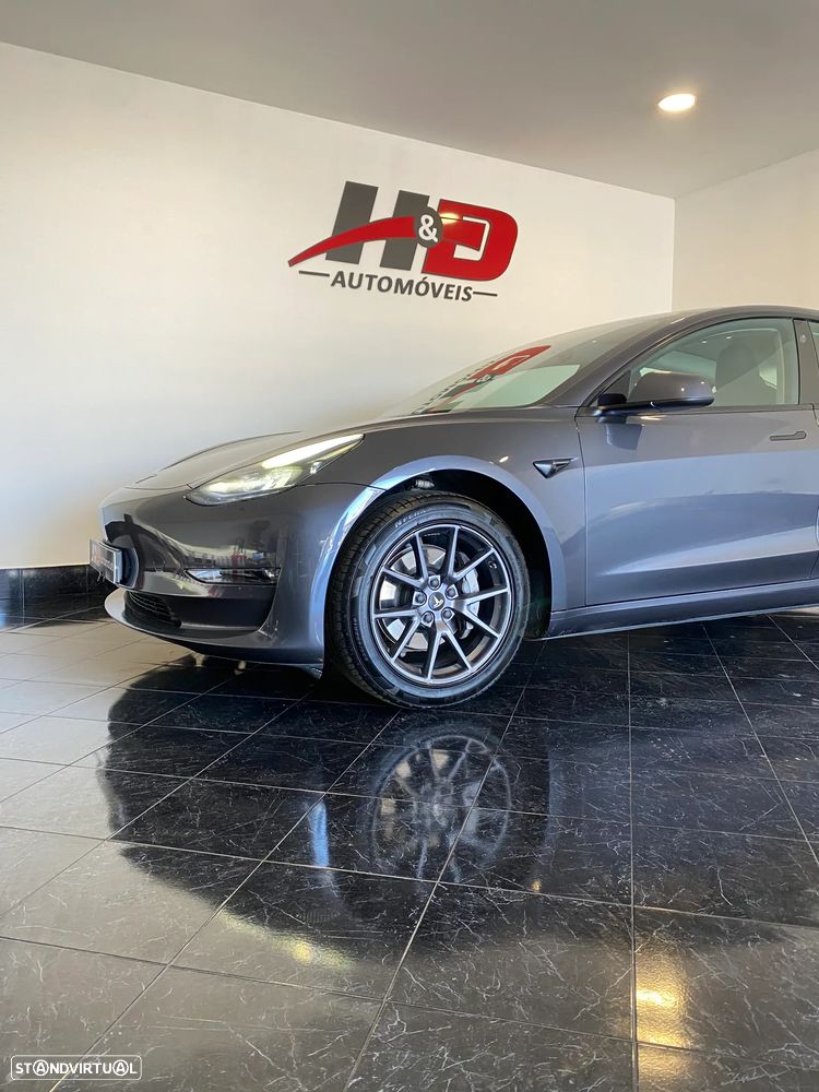 Tesla Model 3 Long Range Tração Traseira - 38