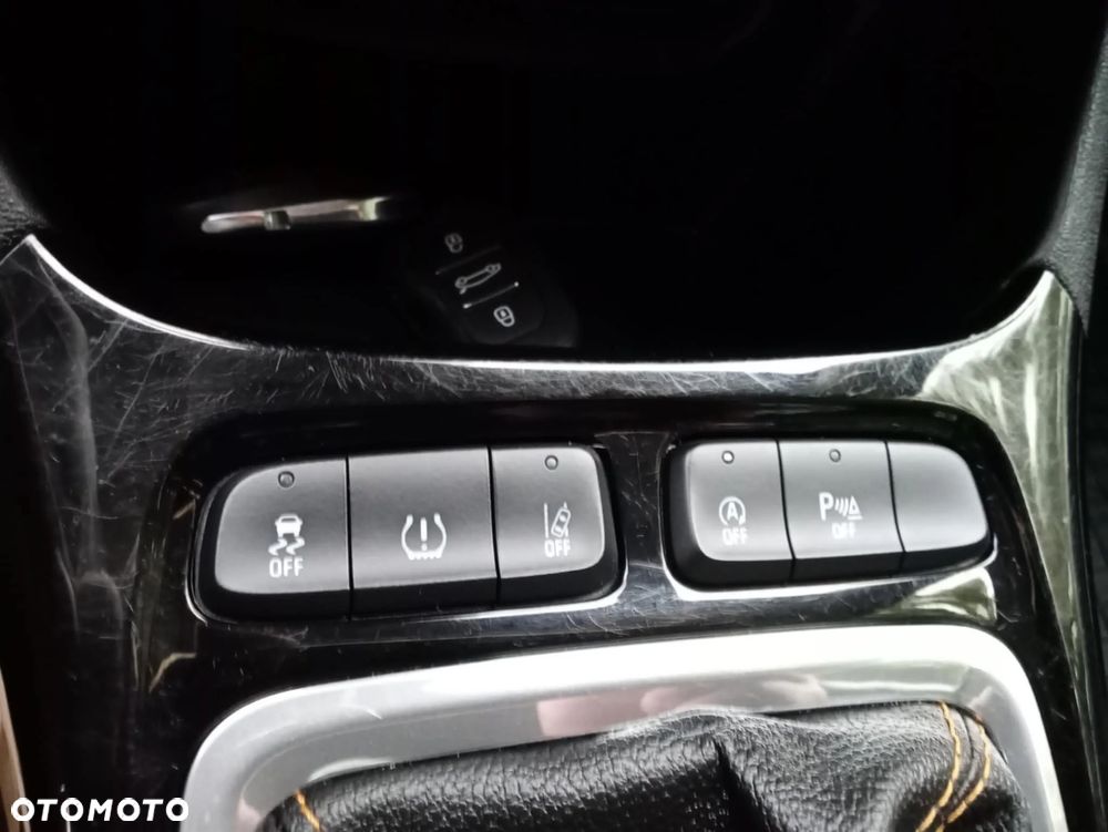 Opel Crossland X - 18