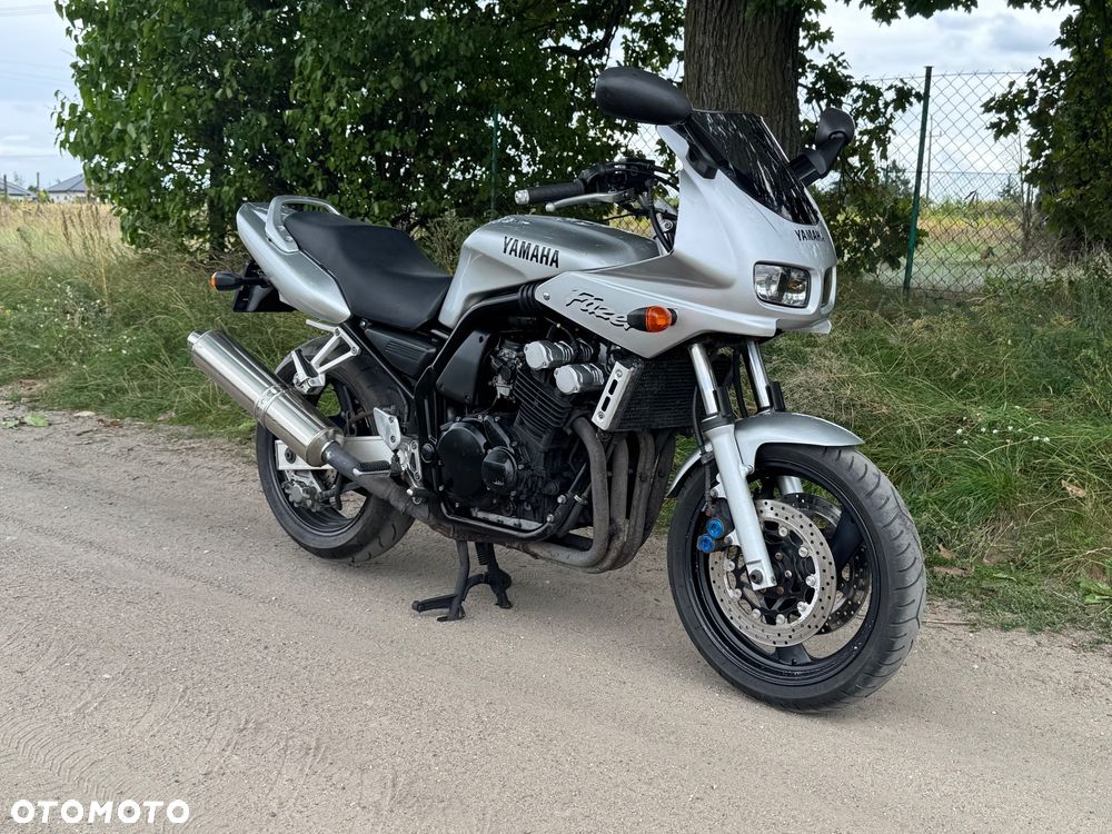 Yamaha FZS