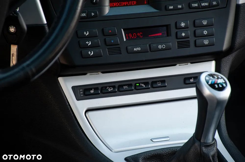BMW X3 2.0i - 34