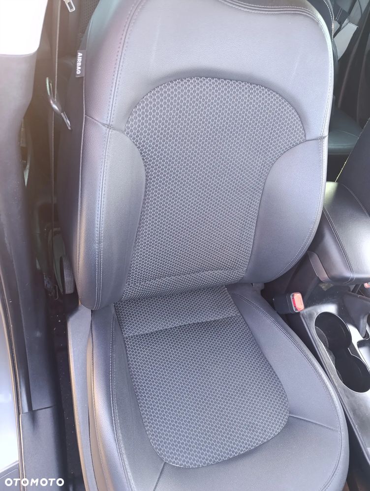 Hyundai ix35 2.0 4WD Automatik Style - 12