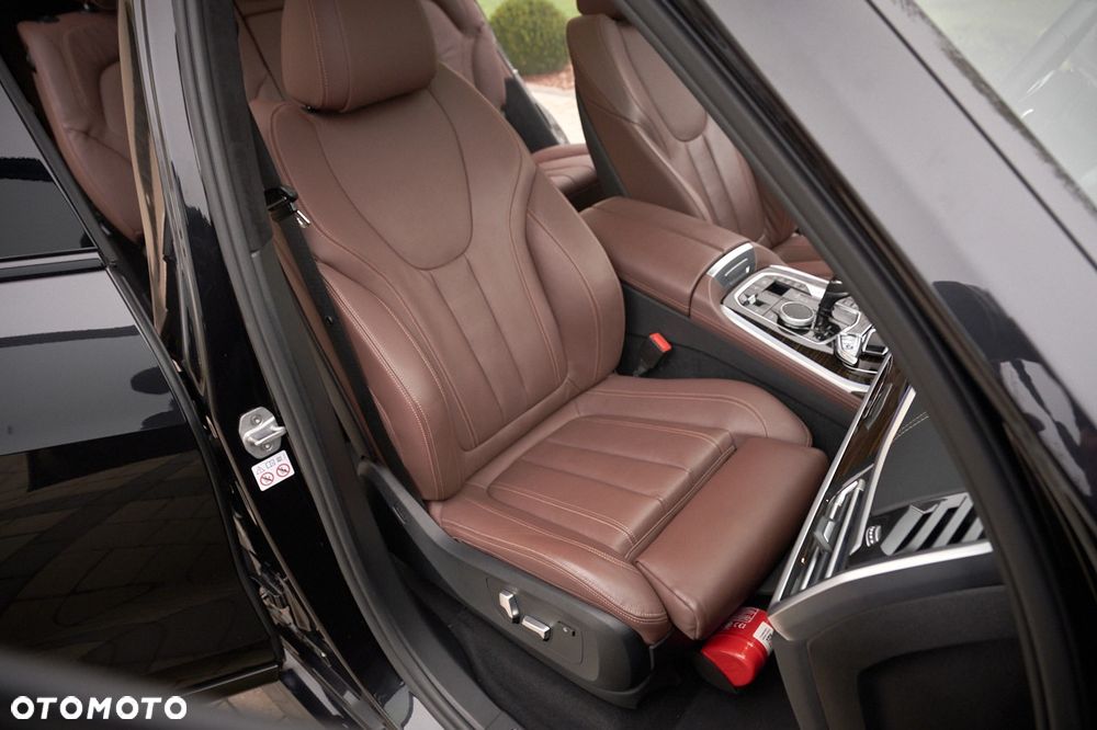 BMW X7 xDrive30d sport - 20