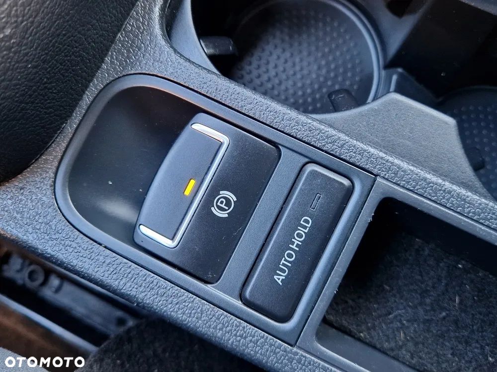 Volkswagen Tiguan 2.0 TDI SCR BlueMotion Technology Lounge Sport & Style - 25