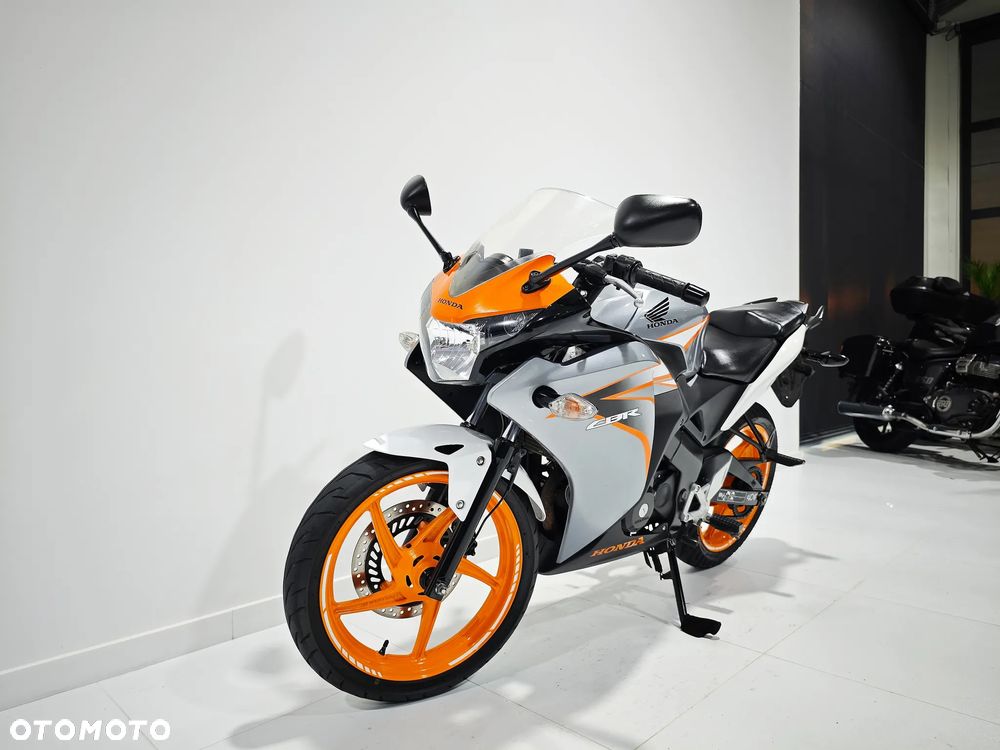 Honda CBR - 3