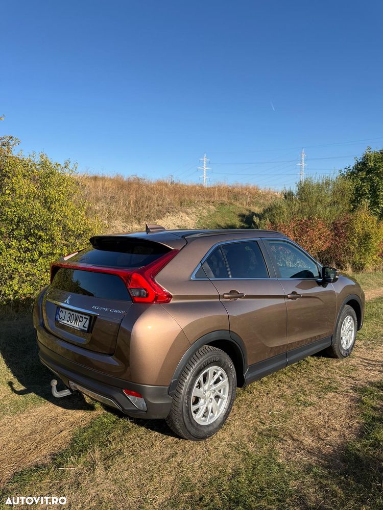 Mitsubishi Eclipse-Cross - 11