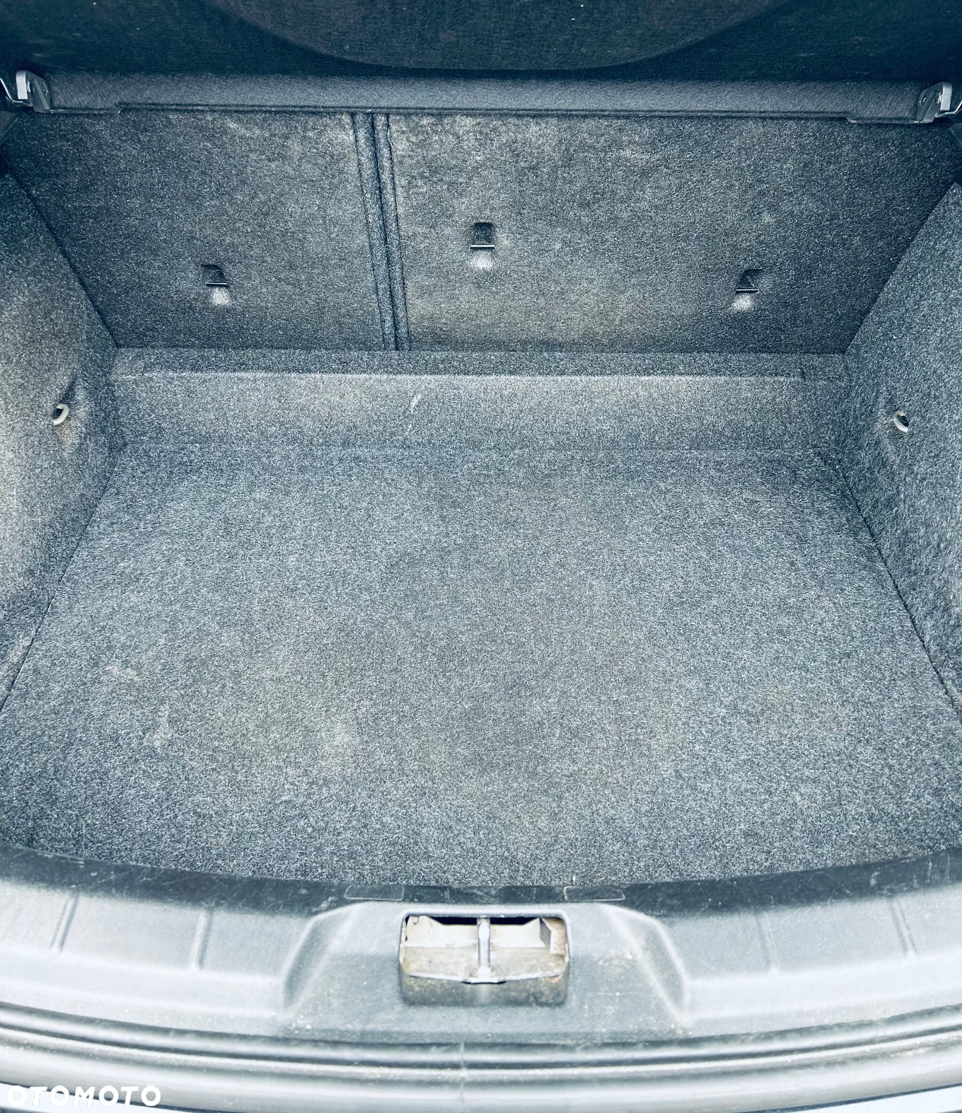 Volvo V40 D4 Drive-E R-Design Momentum - 12