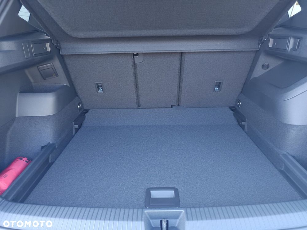 Volkswagen Tiguan - 12