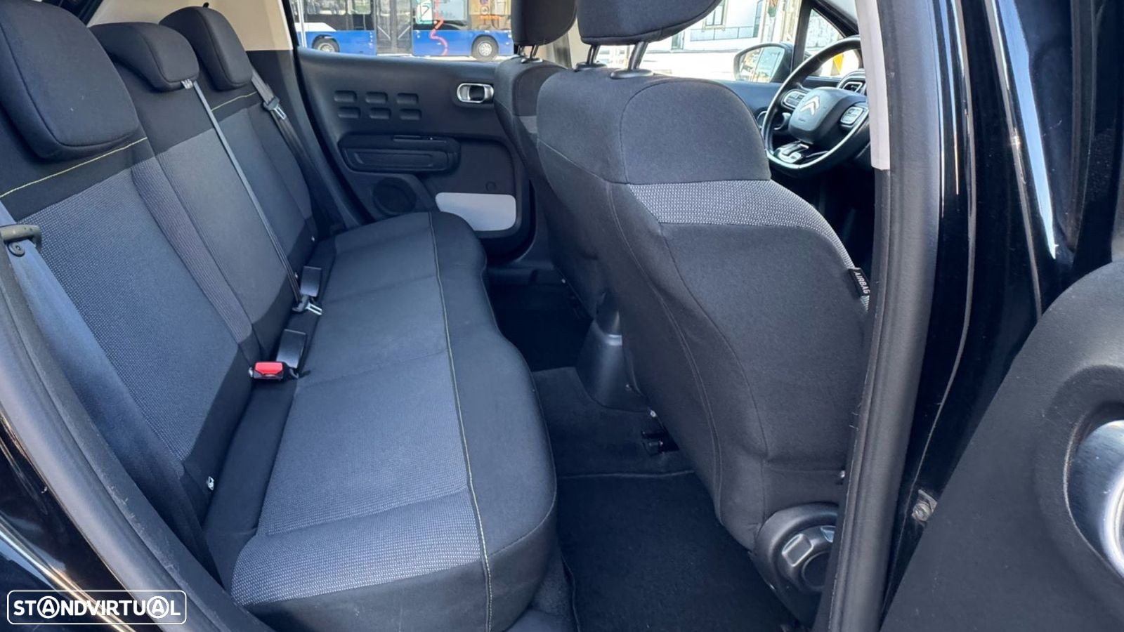 Citroën C3 1.2 PureTech Shine EAT6 - 13