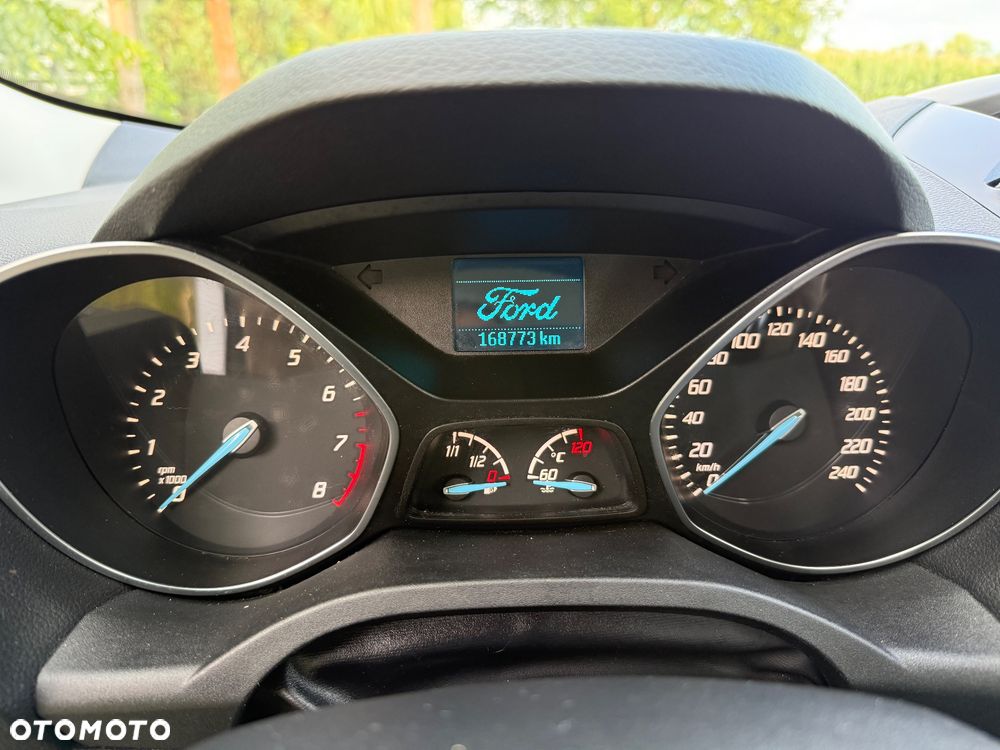 Ford Kuga 1.5 EcoBoost 2x4 Titanium - 14
