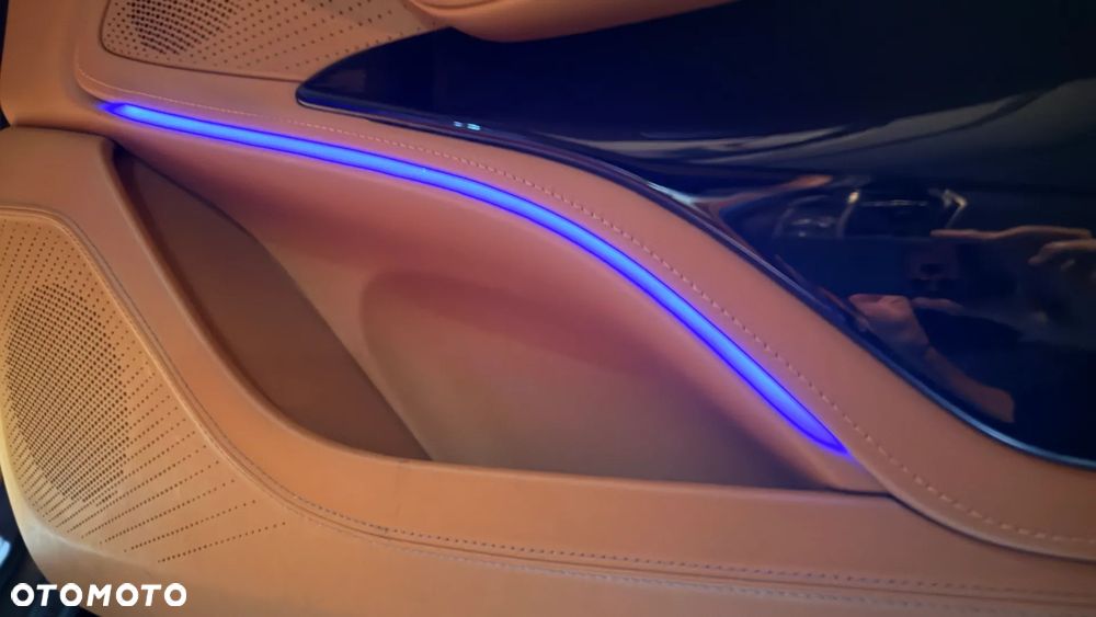 Aston Martin DBX707 - 24