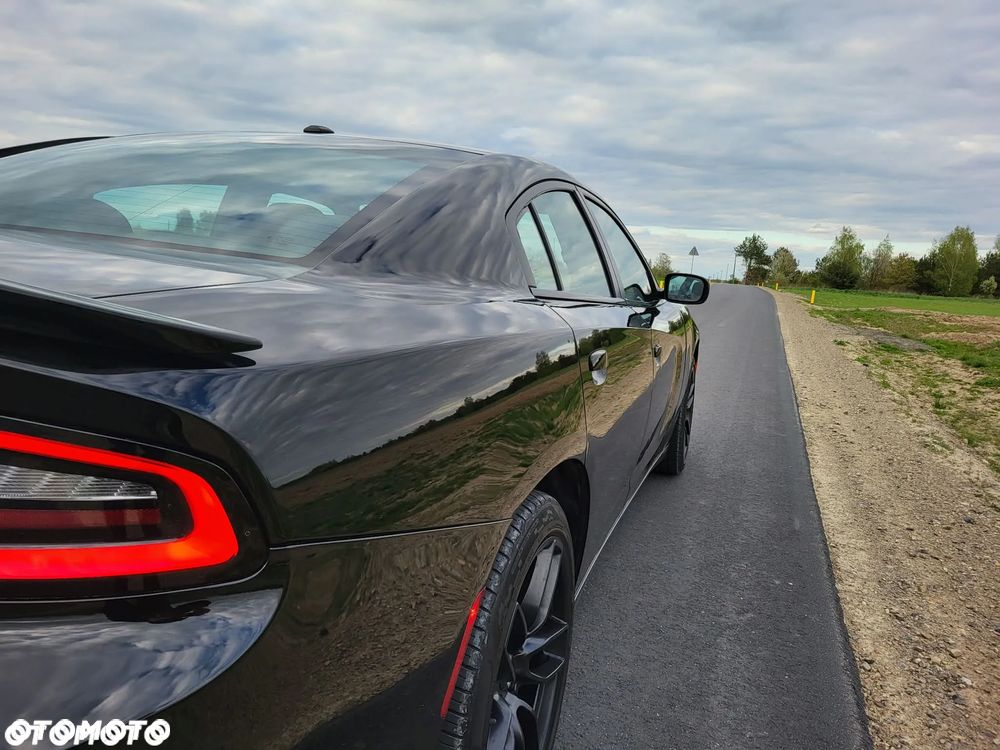 Dodge Charger - 12