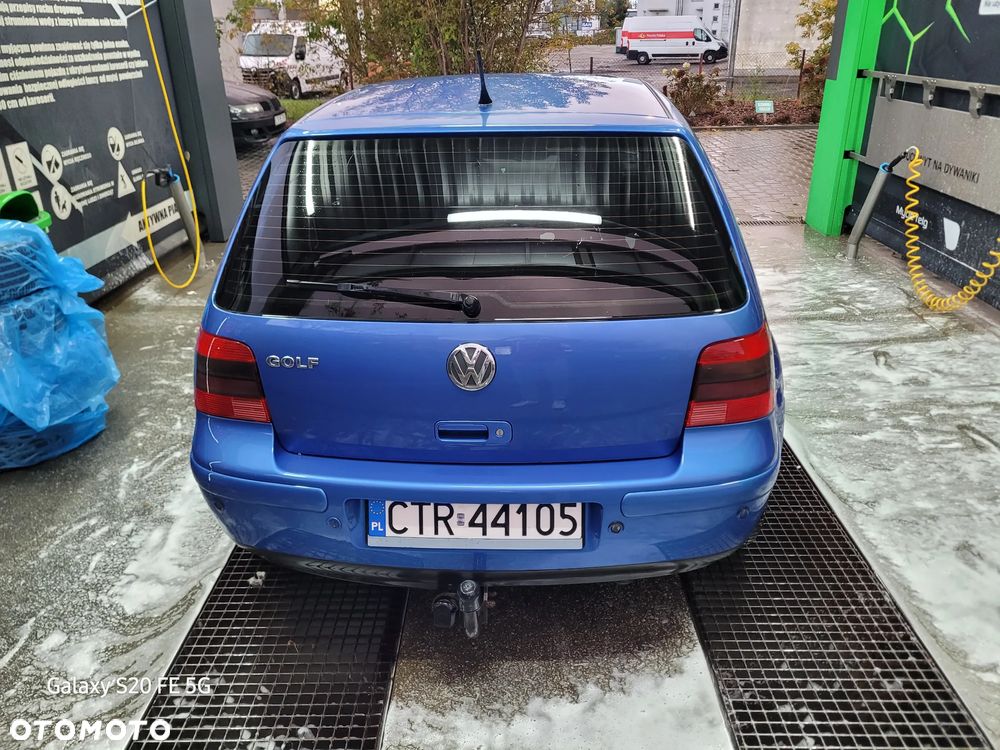 Volkswagen Golf - 5