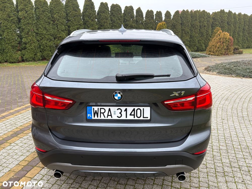 BMW X1 - 10