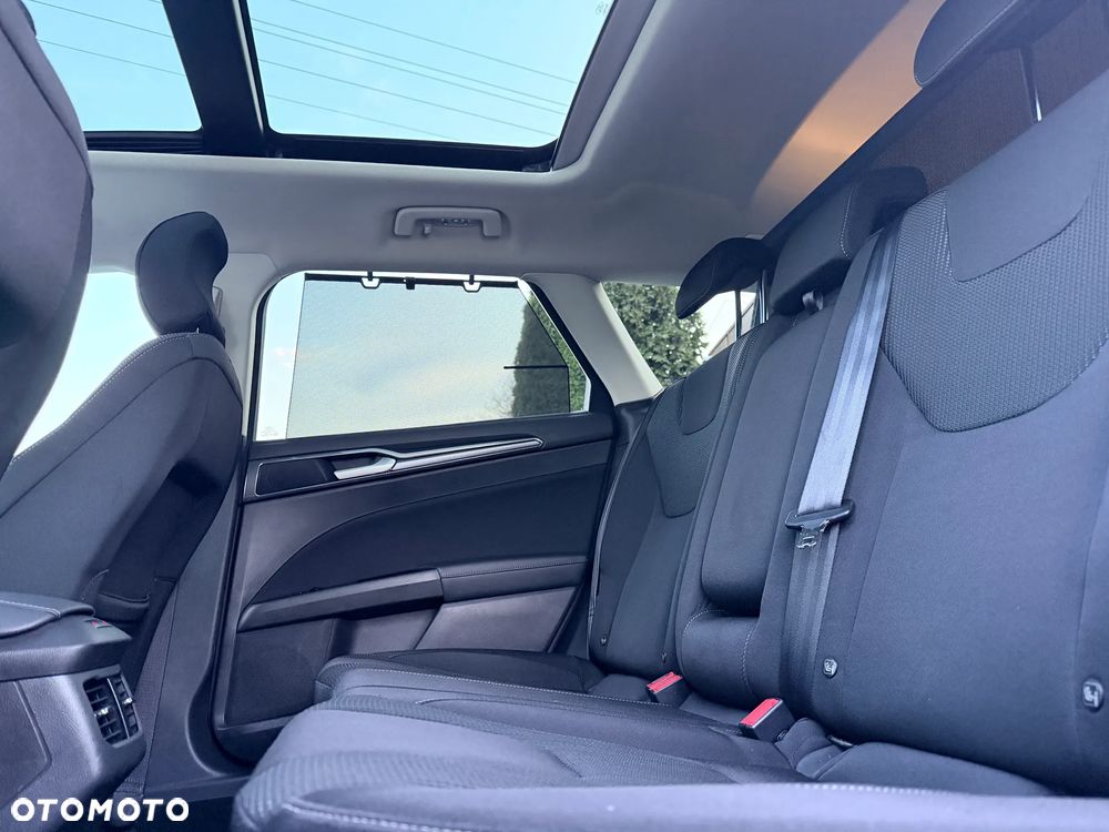 Ford Mondeo 2.0 EcoBlue Titanium - 13