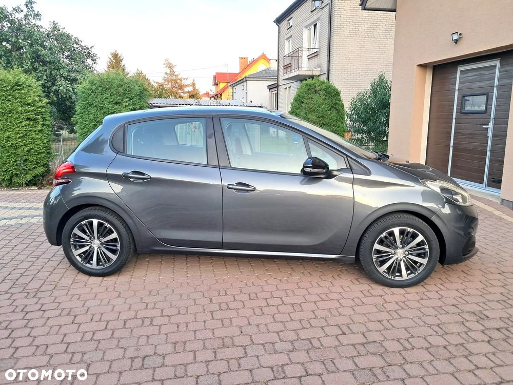 Peugeot 208 PureTech 82 Allure - 6
