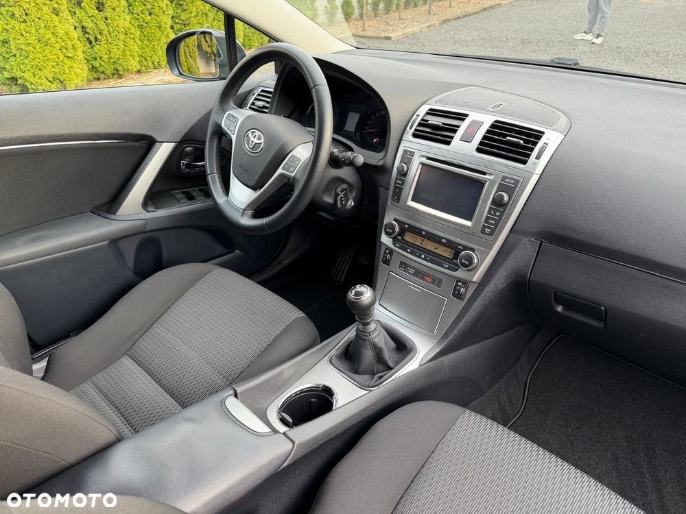 Toyota Avensis 1.8 Executive - 13