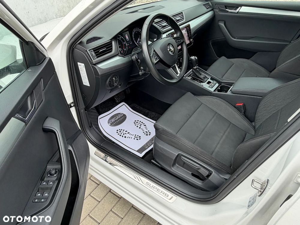 Skoda Superb 2.0 TDI DSG Style - 25