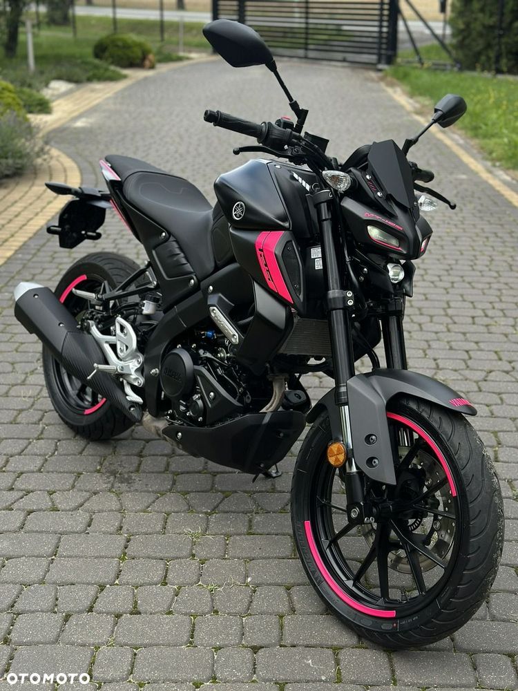 Yamaha MT - 22