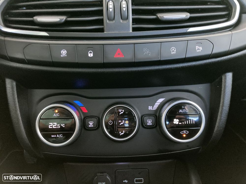 Fiat Tipo Station Wagon Cross 1.0 GSE T3 Cross - 42