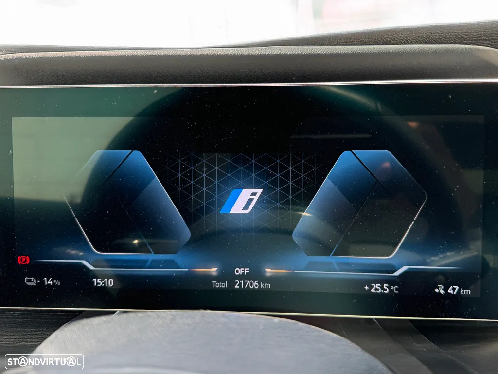 BMW i7 xDrive60 Pack Desportivo M - 10