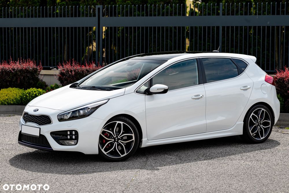 Kia Ceed 1.6 T-GDI GT - 4