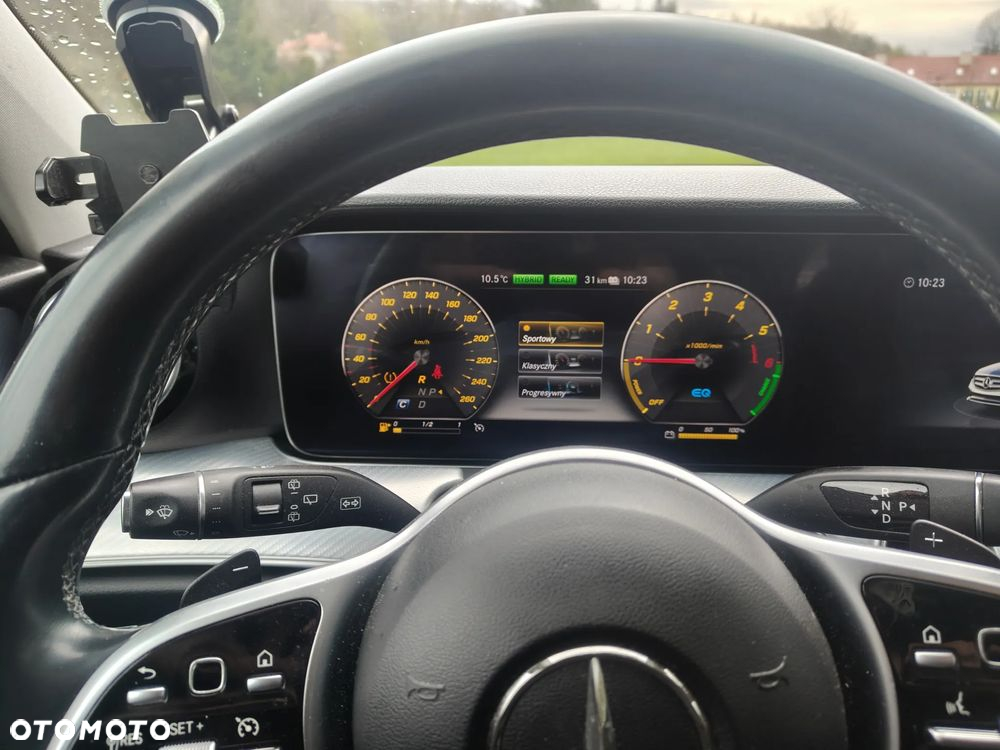 Mercedes-Benz Klasa E 300 de 4Matic 9G-TRONIC - 20