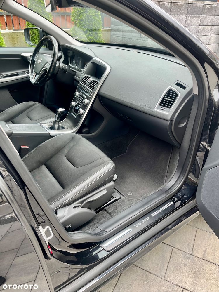 Volvo XC 60 D4 Momentum - 7