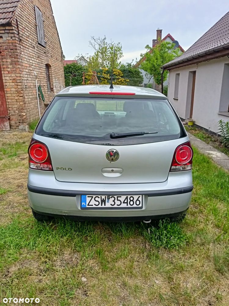 Volkswagen Polo - 4