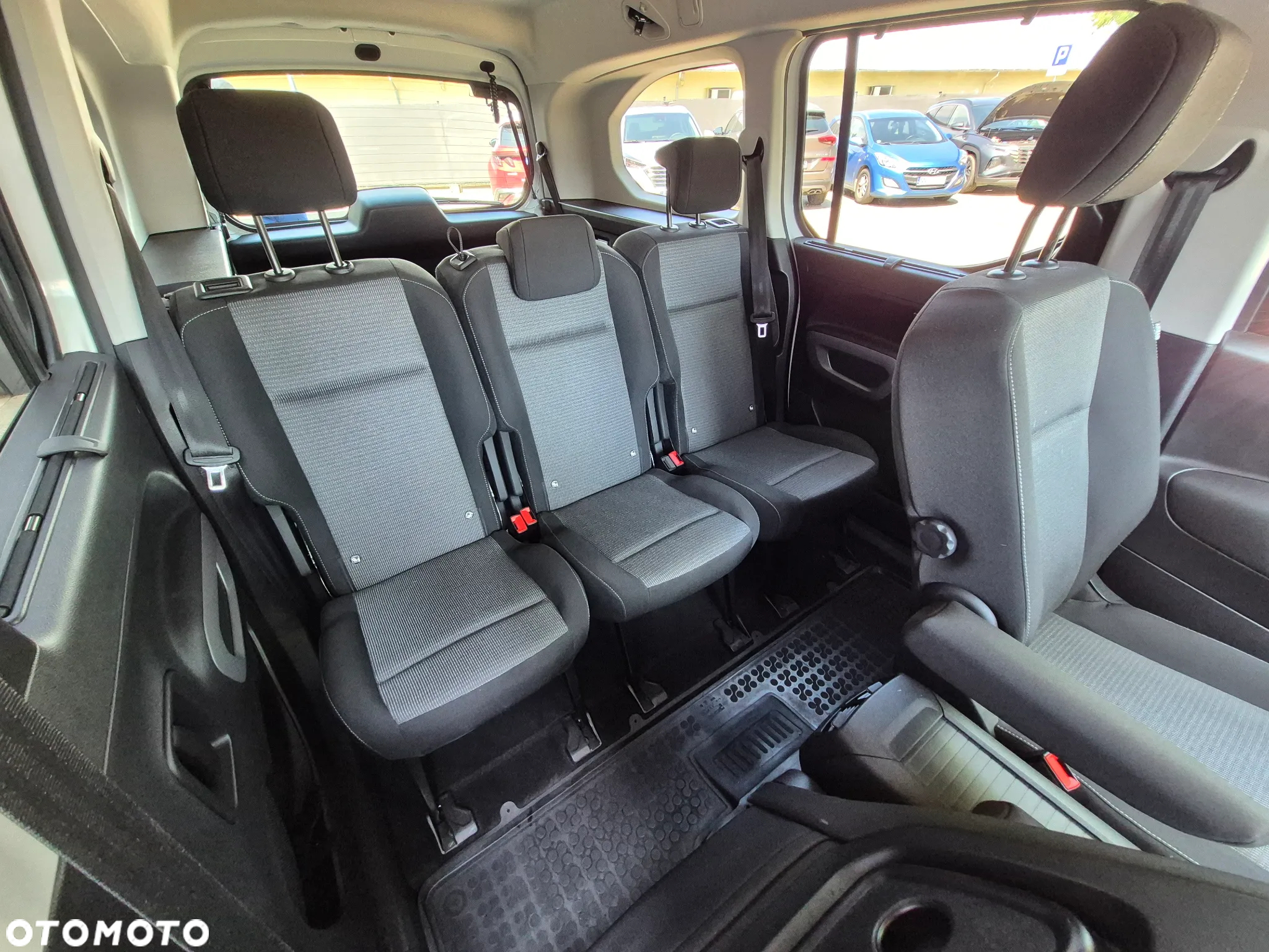 Toyota Proace City Verso 1.5 D-4D Family - 8