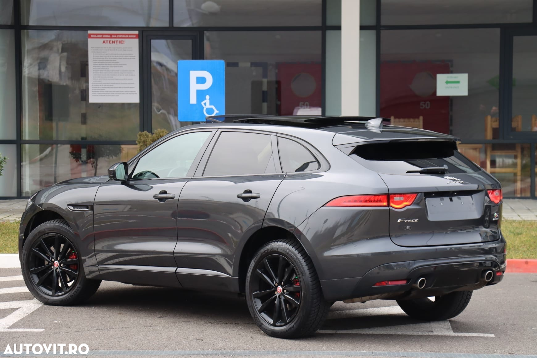 Jaguar F-Pace D300 AWD R-Dynamic S - 3