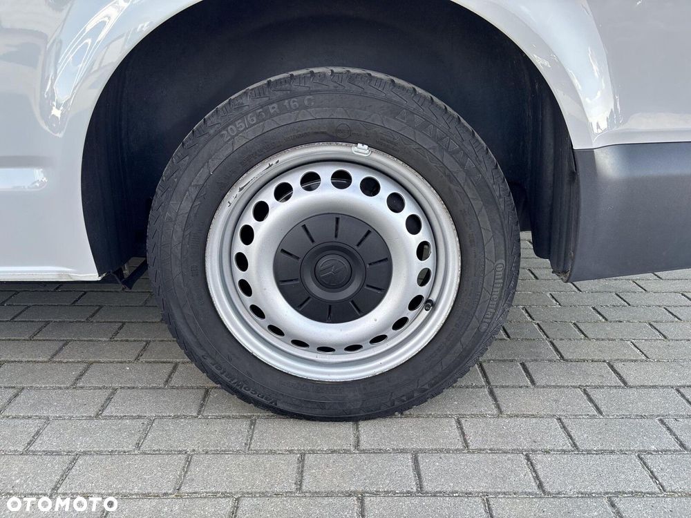 Volkswagen Transporter - 9