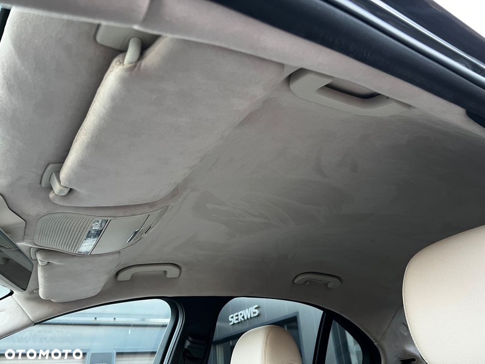 Mercedes-Benz Klasa C 200 4MATIC 9G-TRONIC - 21