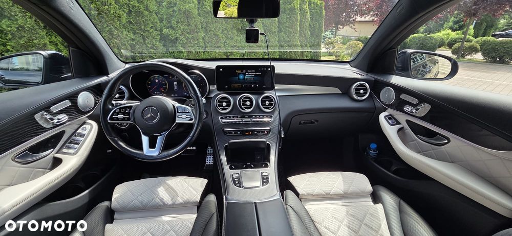 Mercedes-Benz GLC 400 d 4Matic 9G-TRONIC AMG Line - 24