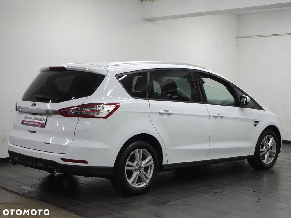 Ford S-Max - 9