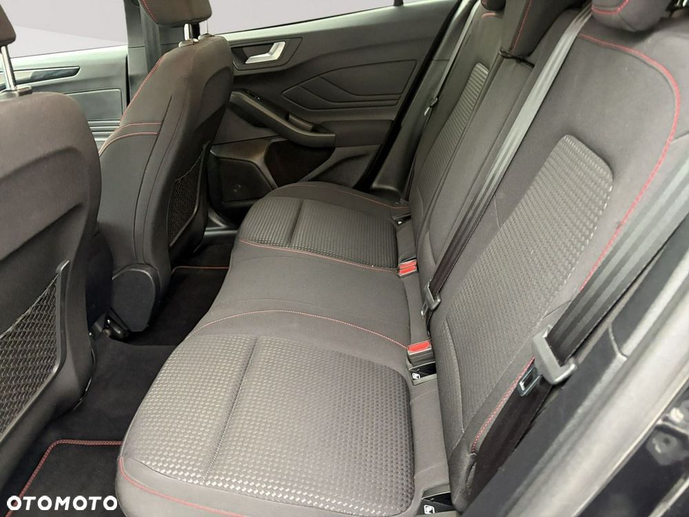 Ford Focus 1.0 EcoBoost mHEV ST-Line X - 22