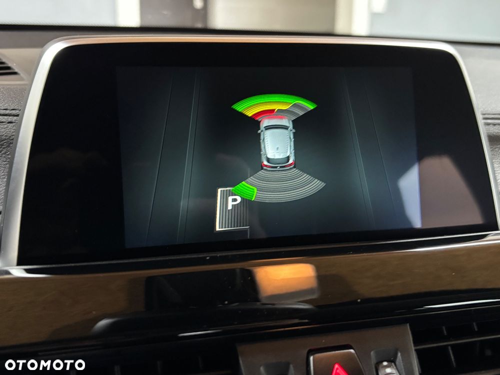 BMW X2 sDrive18d Advantage sport - 24