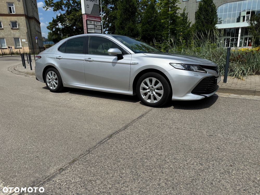 Toyota Camry 2.5 Hybrid Executive CVT - 9