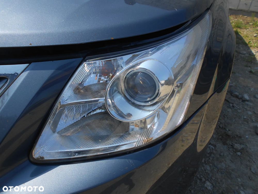 TOYOTA AVENSIS  T27 2009-2012R 2012R KOMBI KOD LAKIERU 8U5 1.8 VVT-I BENZYNA  A2ZR-T12U  108KW 146 KM SILNIK SKRZYNIA  BIEGOW EC60 BLOTNIK DZWI MASKA KLAPA ZAWIESZENIE LAMPY  ROLETA  HAK ZDERZA CZUJNIKI PDC GRILL PODSUFITKA - 3
