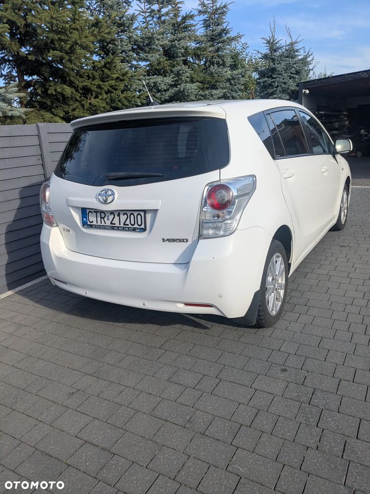 Toyota Verso 2.0 D-4D - 3