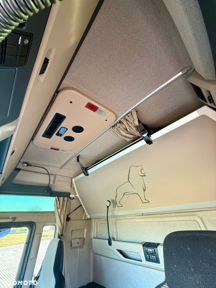 MAN TGX 26.420 / FIRANKA / WINDA / 23 EUROPALETY / 6x2 / AUTOMAT / EURO 6 / OŚ PODNOSZONA / DUŻA KABINA / 2019 ROK - 28