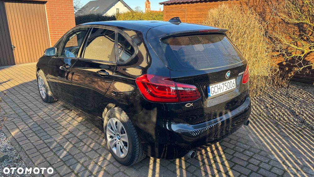 BMW Seria 2 220d - 7