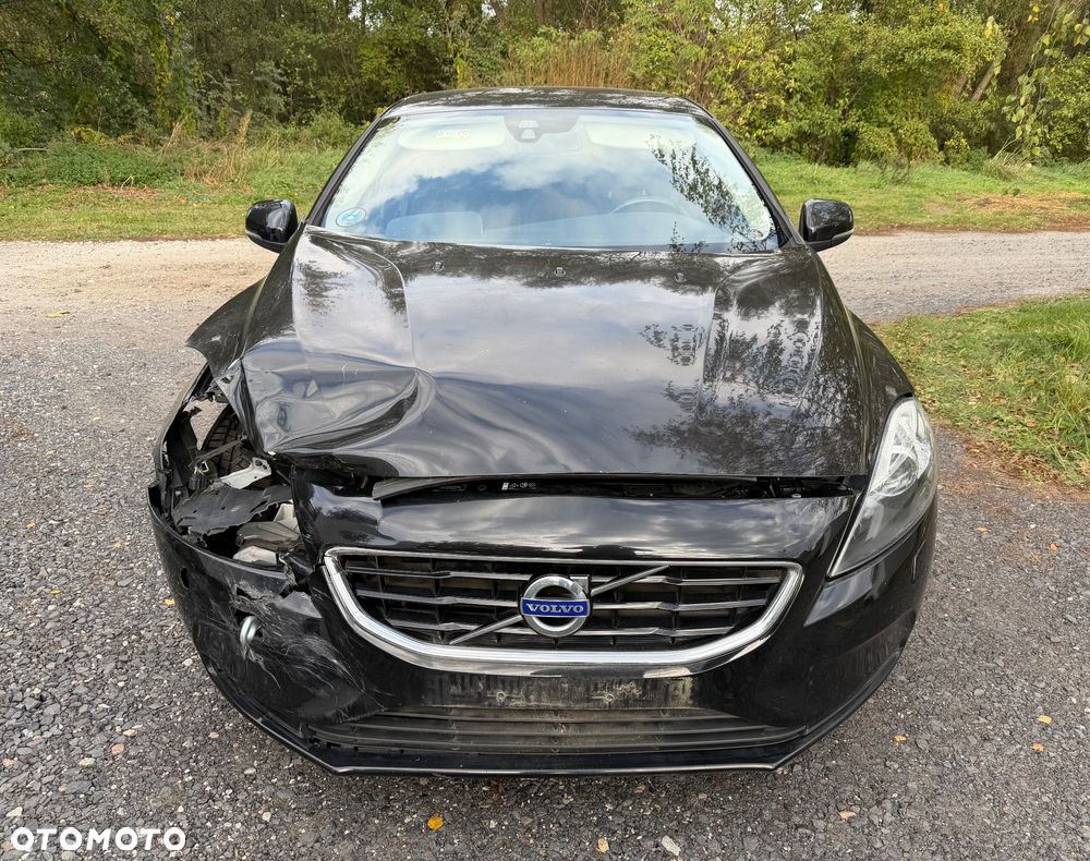 Volvo V40 - 24