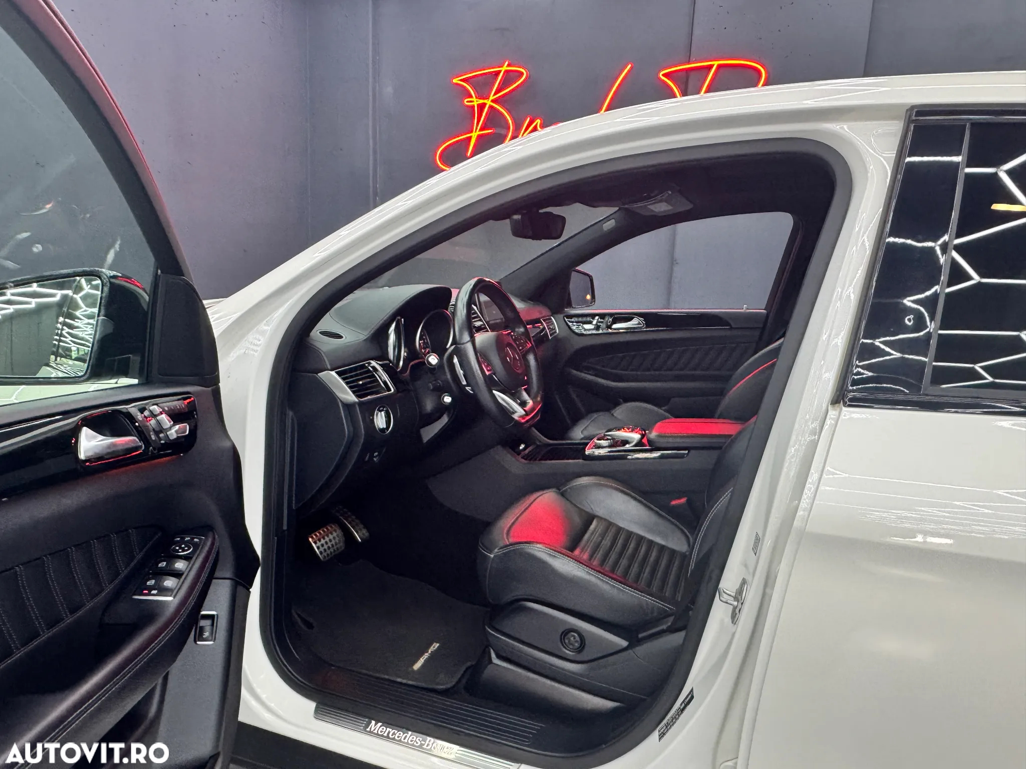 Mercedes-Benz GLE 450 AMG 4Matic 9G-TRONIC - 17