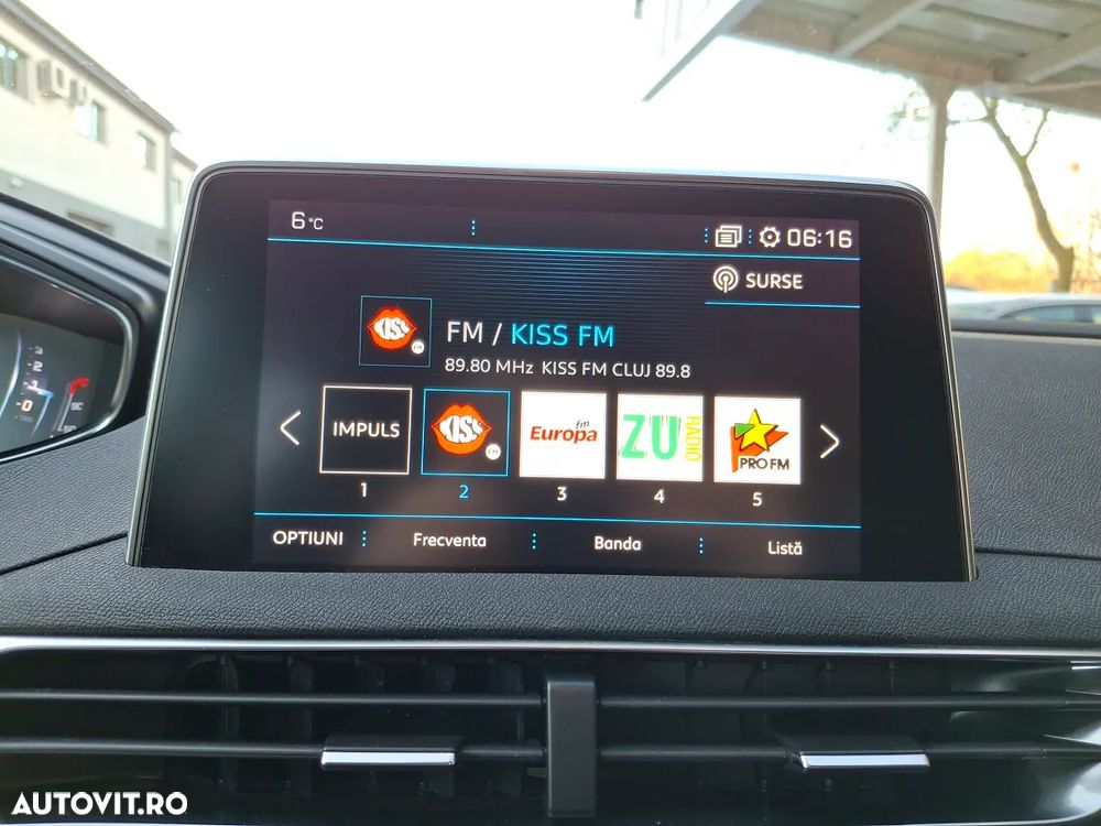 Peugeot 3008 PureTech 130 Stop & Start GPF EAT8 Allure - 17