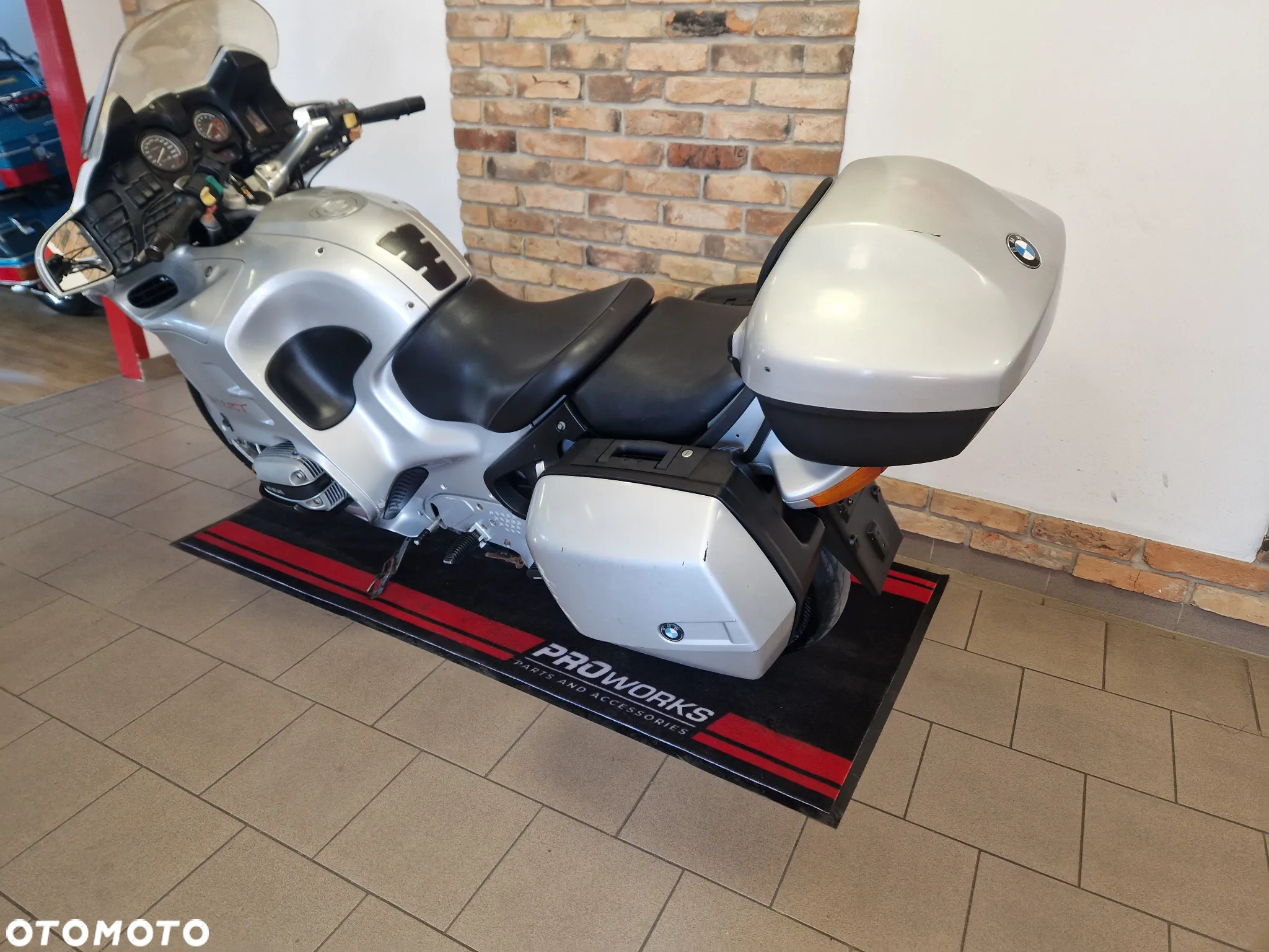 BMW RT - 9