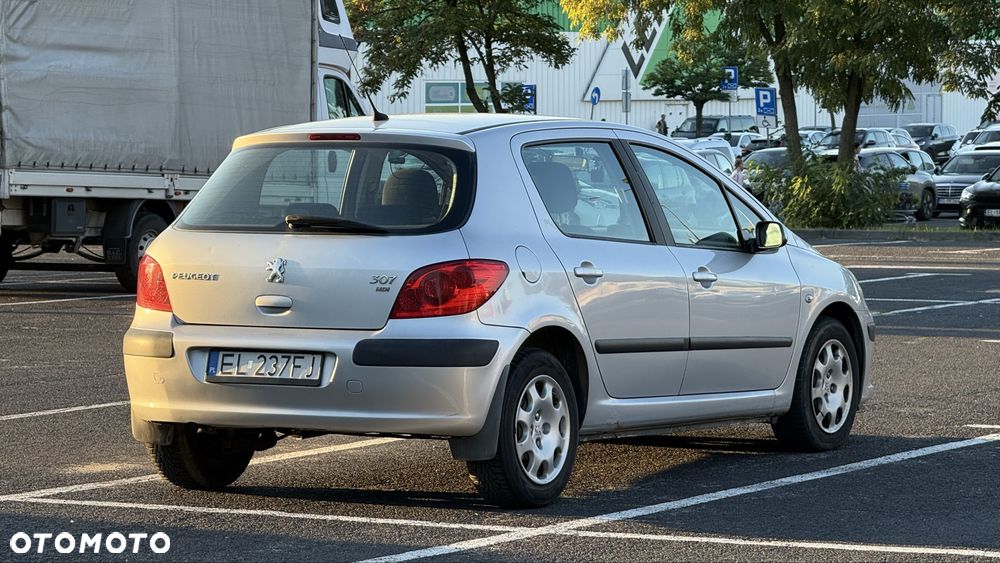 Peugeot 307 - 3