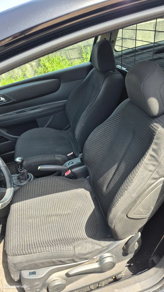 Citroën C4 1.6 HDi 110 VTR Pack - 9