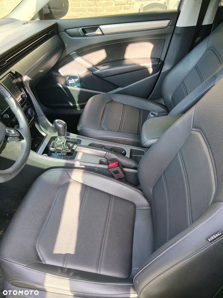 Volkswagen Passat - 5