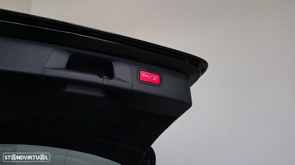 Mercedes-Benz E 300 de AMG Line - 30