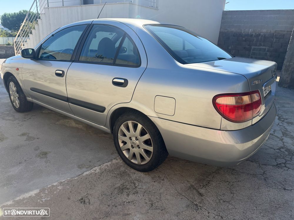 Nissan Almera - 1